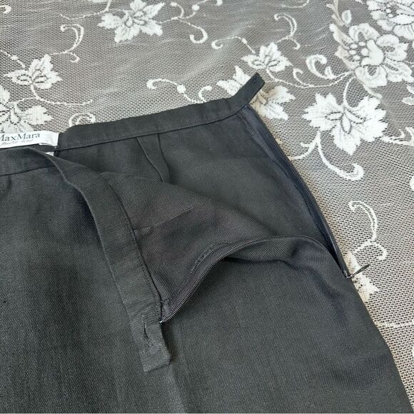 MaxMara Black 100% Linen Trousers with Hem Zip Detail - Picture 5 of 12